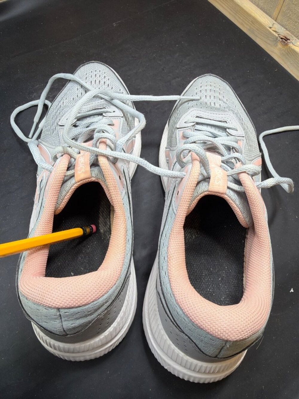 ASICS Gel-Contend 8 Womens 9 Grey Pink Running Shoes Sneakers 1012B320 - Picture 6 of 8